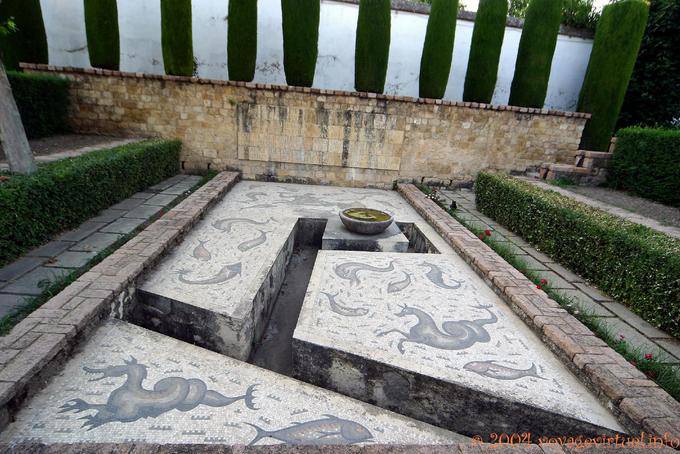 Mosaiques au jardin, Alcazar Cordoue - Espagne