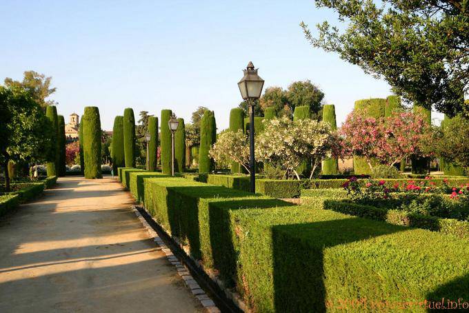 Promenade dans les jardins, Alcazar Cordoue - Espagne