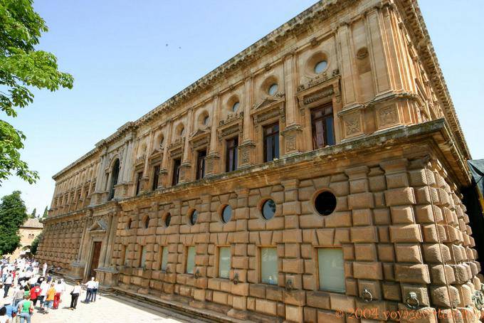 Façade du palace, Alhambra Palais Charles Quint - Espagne