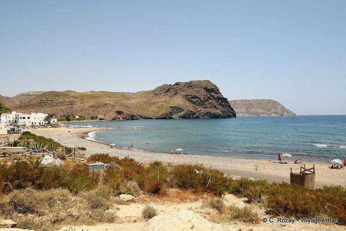 Une plage tranquille dans le Cabo De Gata - Espagne, Andalousie