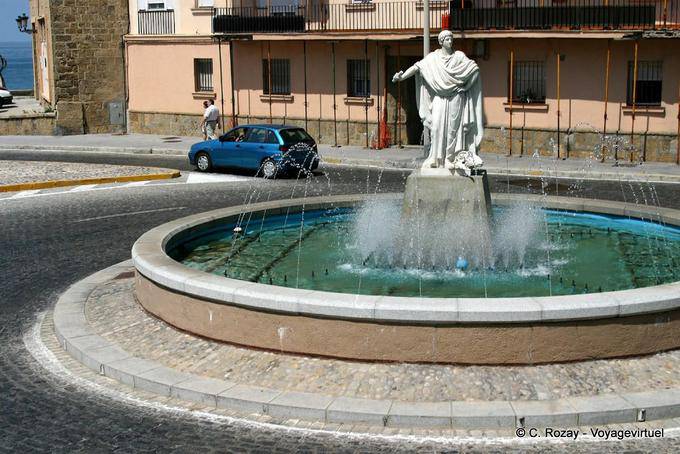 Fontaine au rond-point, Cadix - Espagne, Andalousie