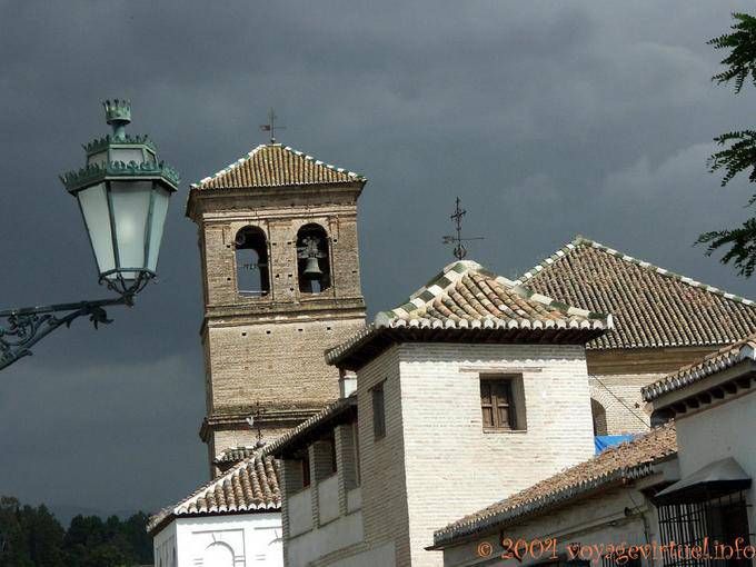 Eglise de l'Albaicin sous l'orage, Grenade - Espagne