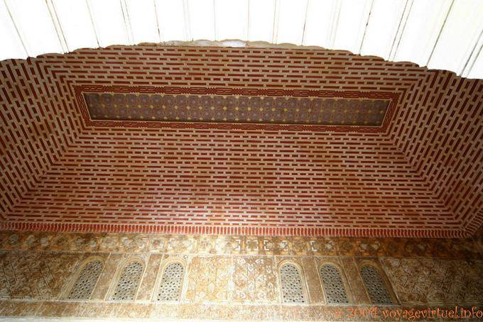 Plafond datant des bâtisseurs (Taifa des Hammudites), Palais de l'Alcazaba, Malaga - Espagne, Andalousie