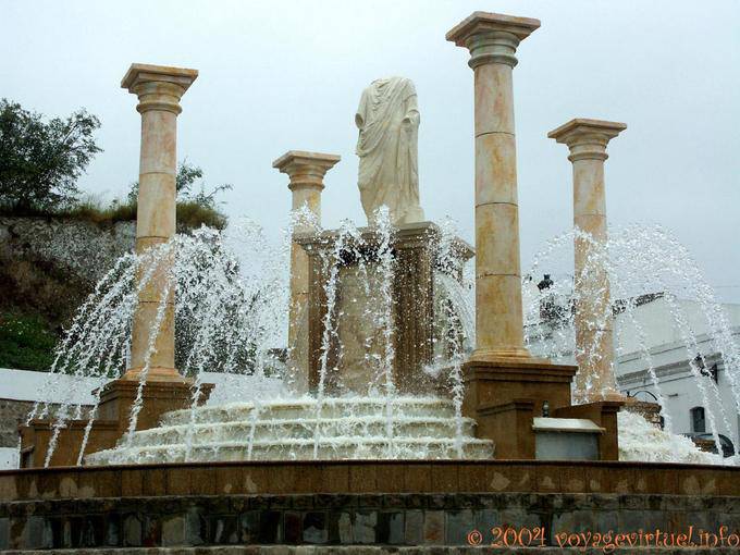 Fontaine Plaza del Punto, Medina Sidonia - Espagne