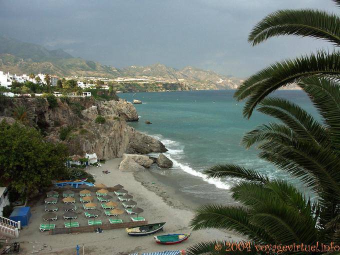 Playa de Cala Onda, Nerja - Espagne