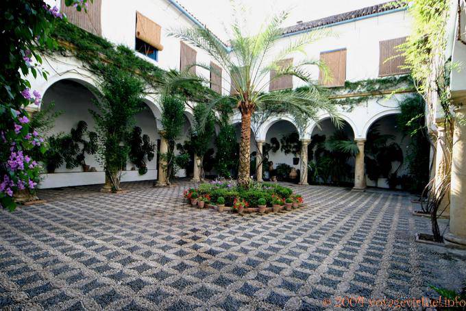 Patio principal du Palacio de Viana, Cordoba - Espagne, Andalousie