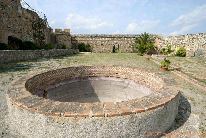 Bain au centre du château de Salobreña - Espagne, Andalousie