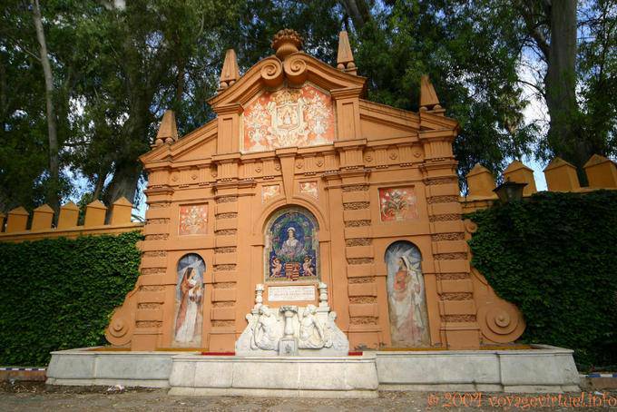 Fontaine sans eau, Jardines de Murillo, Séville - Espagne