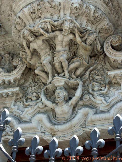 Détail de l'entrée principale du Palacio de San Telmo, avenida Roma, Séville - Espagne