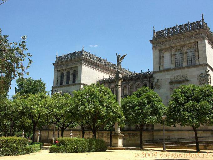 El Pabellón Real, entre Plaza America et Parque de María Luisa, Séville - Espagne