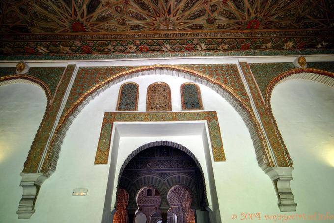 Art mudejar dans le Salón del Techo de Carlos V, Alcazar de Séville - Espagne
