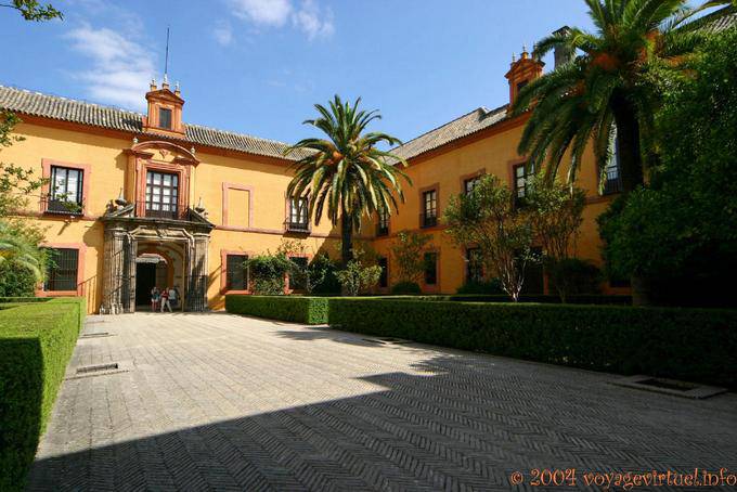 Jardin intérieur du Palacio gótico, Alcazar de Séville - Espagne
