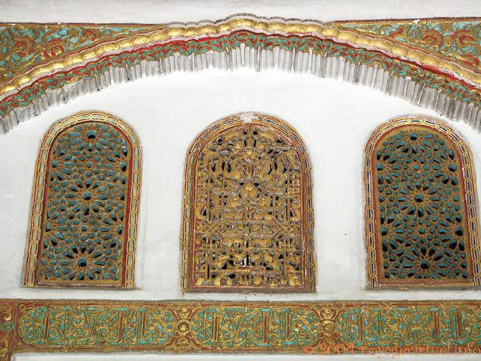 Architecture Omeyyades dans le Salón del Techo de Carlos V, Alcazar de Séville - Espagne