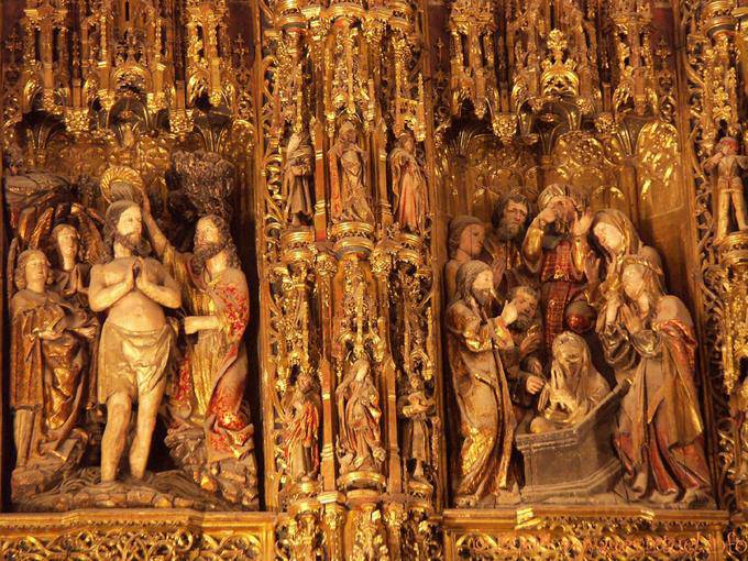 Gros plan sur le rétable majeur (à droite, Resurrección de Lázaro), Cathédrale de Séville - Espagne