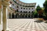 El Arena, Bâtiment en arc de cercle, Plaza Cabildo, Séville, Espagne.