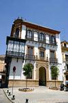 Architecture typique, maison à balcon, Séville, Espagne.