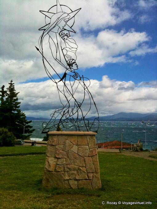 Vierge à l'enfant devant le lac Nahuel Huapi, Bariloche - Argentine