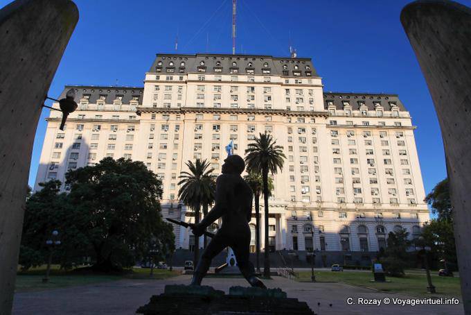 Edificio Libertador, Plaza de las Armas, Buenos Aires - Argentine
