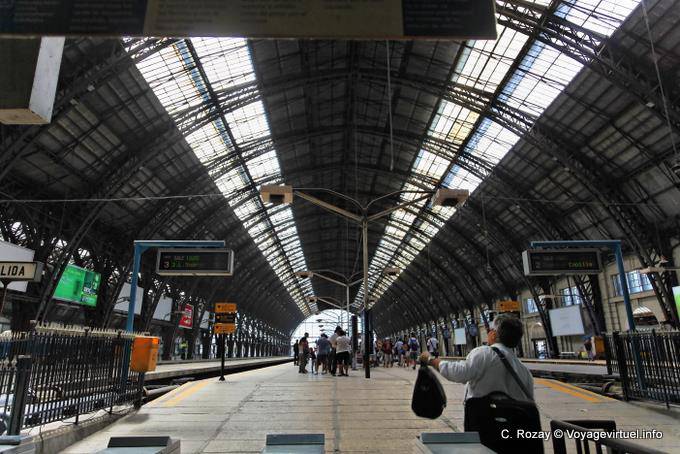 Gare Retiro Mitre, les quais, Buenos Aires - Argentine