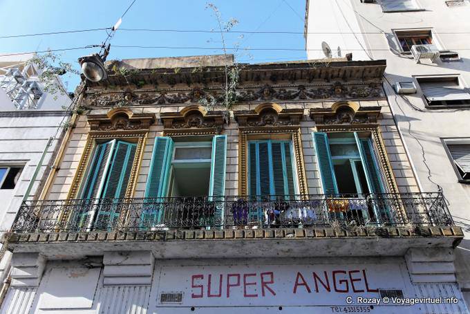 Balcon sur Super Angel, Hipolito Yrigoyen, Buenos Aires - Argentine