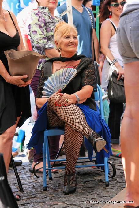 Montserrat, Plaza Dorrego, danseuse à éventail, Buenos Aires - Argentine