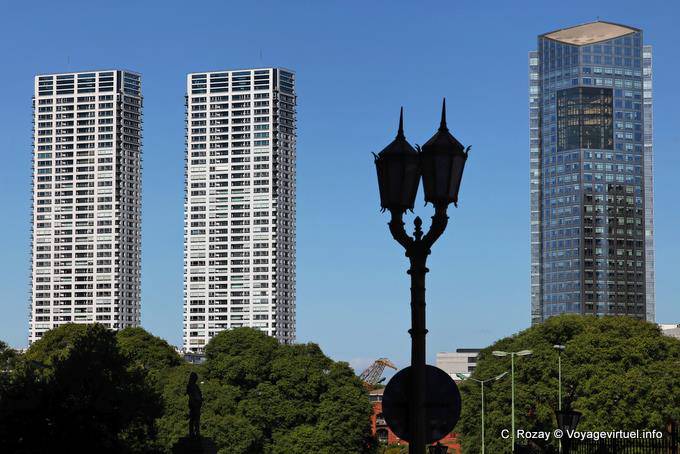 Vue depuis l'angle de Mayo et Rivadaria, Buenos Aires - Argentine