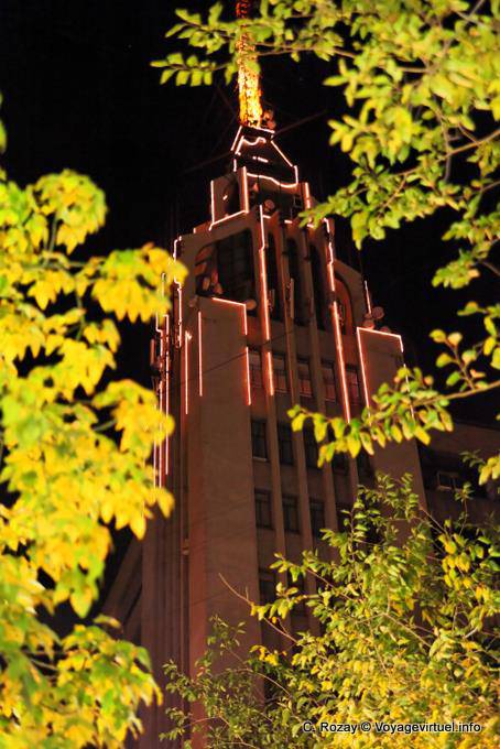 Edifico Gomez, Building de nuit, Mendoza Peatonal Sarmiento - Argentine