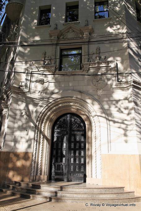 Façade de style, La Mercantil Andina, Mendoza Plaza San Martin - Argentine