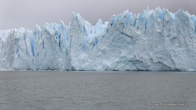 Falaises de glaces de 74m de haut, glacier Perito Moreno, El Calafate - Argentine