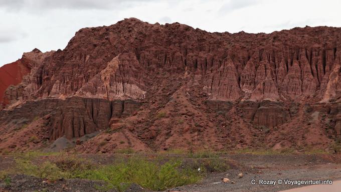 La falaise de la maison des perroquets (casa de loros), Quebrada de las Conchas - Argentine