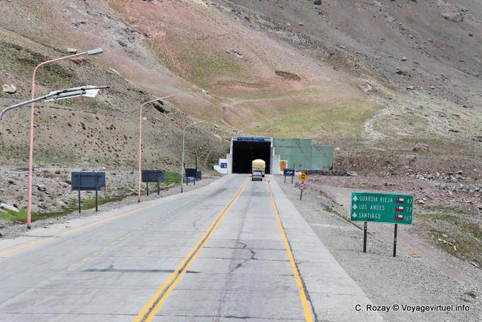 Ruta 7, Tunnel International Cristo Redentor - Argentine
