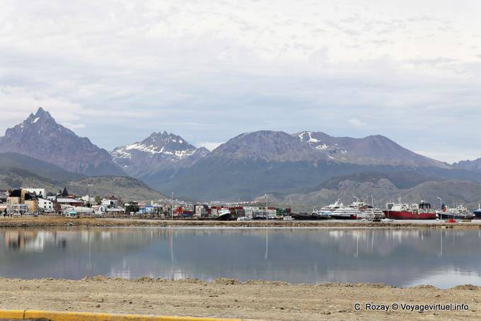 Reflet de montagnes, Ushuaia - Argentine