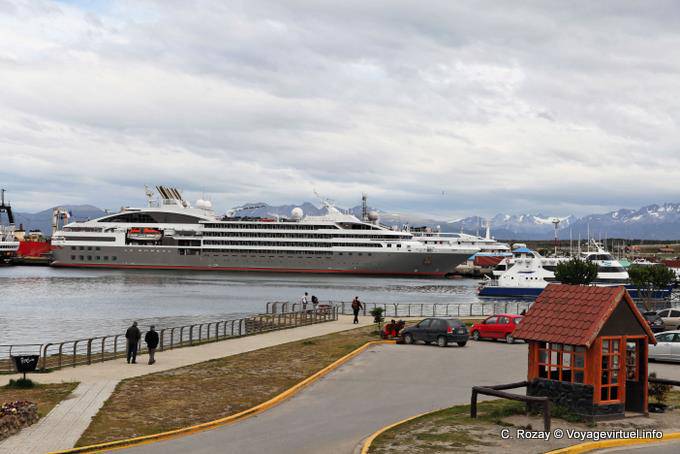 Paquebot au port, Ushuaia - Argentine