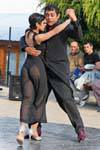 Milonga endiablée, tango dans la rue, Ushuaia, Argentine.
