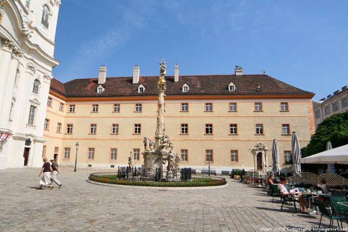 Jodok Fink Platz, Piaristenkirche, Maria Treu colonne - Vienne - Autriche