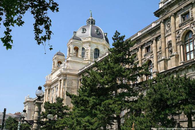 Naturhistoriches Museum depuis le Burgring - Vienne - Autriche