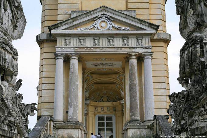 Entrée monumentale gauche, Gloriette de Schönbrunn - Vienne - Autriche