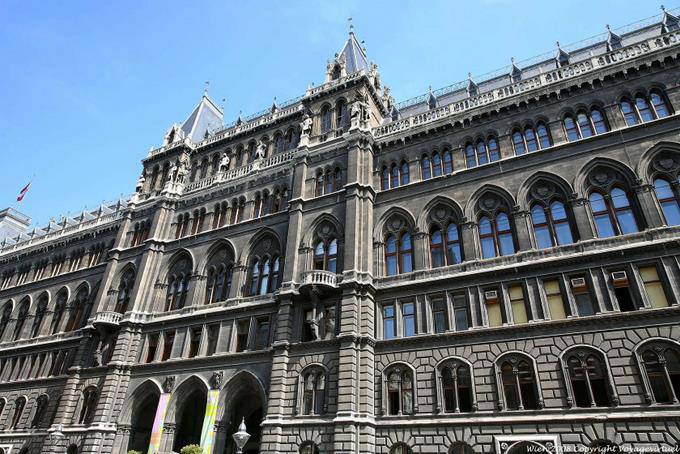 Wiener Rathaus, façade extérieure côté Lichtenfelgasse - Vienne - Autriche