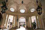 Freyung, Palais Kinski, dôme et colonnes dans l'entrée, Vienne - Autriche.