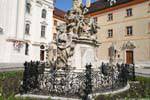 Jodok Fink Platz, Piaristenkirche, Zoom Maria Treu colonne, Vienne - Autriche.