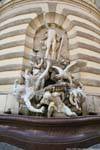 Michaeler Platz, Brunnen Macht zu Lande, Vienne - Autriche.