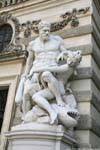 Michaeler Platz, statue gauche de la Michaelertor, Vienne - Autriche.