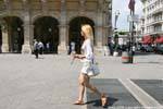 Staatsoper, Karajan Platz, femme au lotus, Vienne - Autriche.