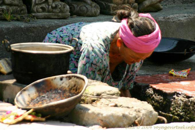 Cuisinière de rue Candidasa - Bali