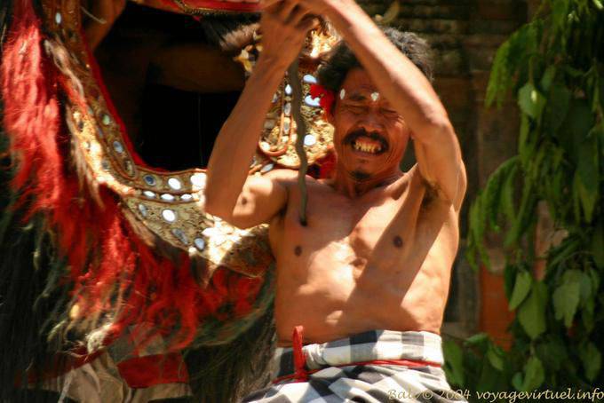 Suicide, Spectacle de danse balinaise, Batubulan Kriss - Bali