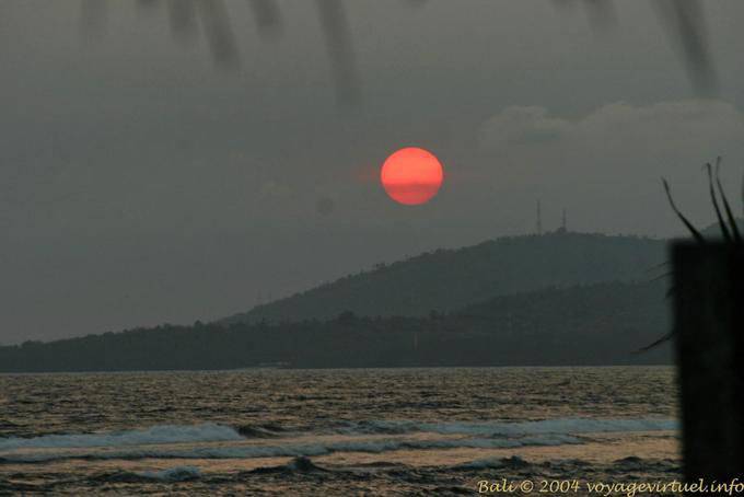 Soleil évanescent Kusamba - Bali