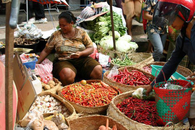 Gianyar, vente des piments - Bali