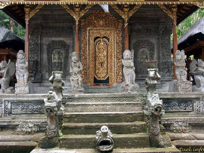 Temple finement ouvragé, Pura Kehen - Bali