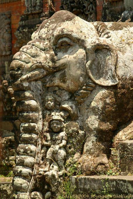 Eléphant de pierre, Kengetan Temple - Bali