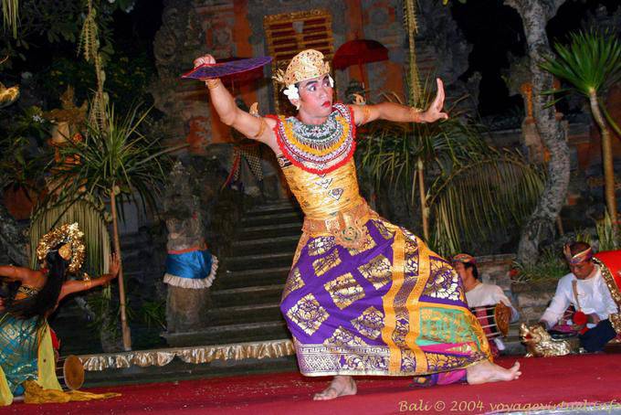 Prince à l'éventail, Barong, danse Balinaise - Bali